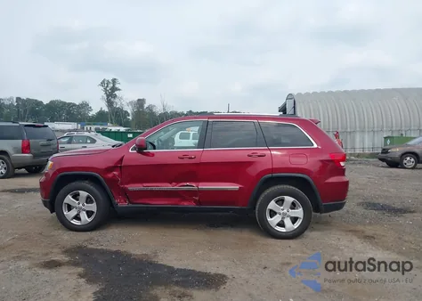 2013 Jeep Grand Cherokee Laredo из США, поврежденный, VIN 1C4RJFAG1DC641018